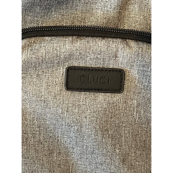 Cluci Gray 4 section padded Backpack - Picture 3 of 7